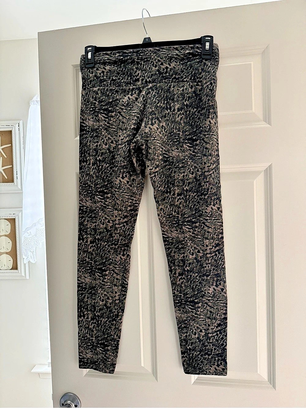 intro love the fit Revolutionary Tummy Control Animal Print Leggings
